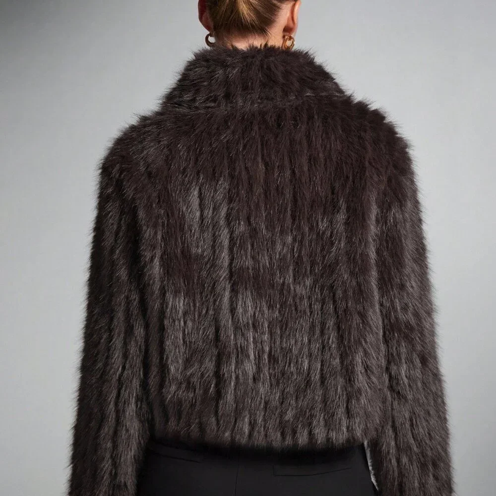 Brown Elegant Women's Oversized Patchwork Faux Fur Coat jacket - Picture 3 of 9